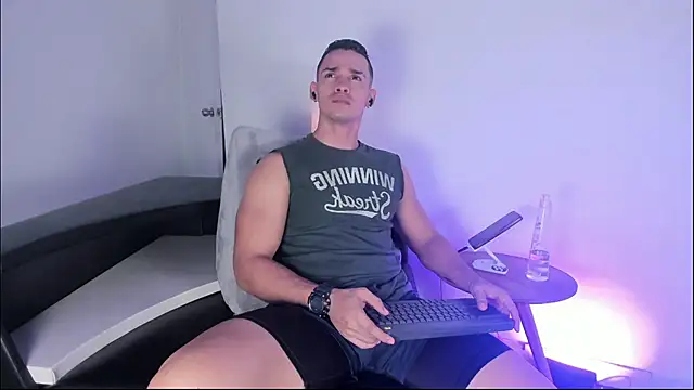CRISTHIAN WOLF1 online show from 21, 5, 2026