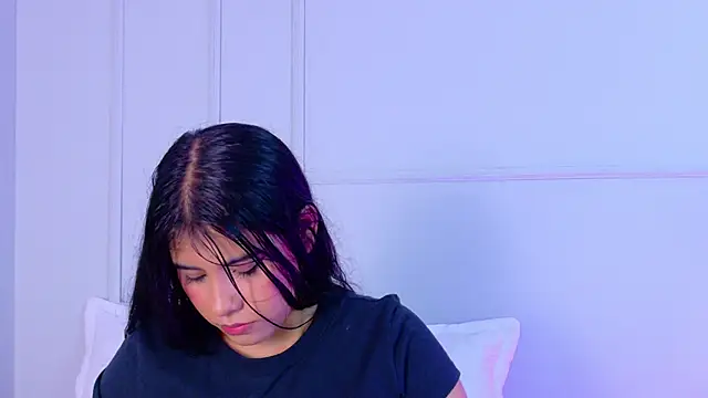 VioletBloomm online show from 16, 5, 2026