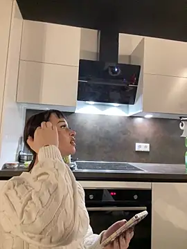 Just-Lilly online show from 5, 4, 2026