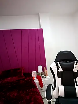 sofia amateur online show from 4, 2, 2026