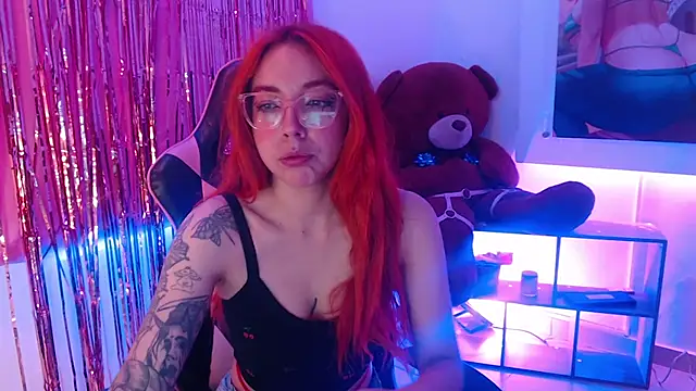 Snapshot of mere_in_redd chatting on 15, 4, 2026 mere in redd online show from 15, 4, 2026