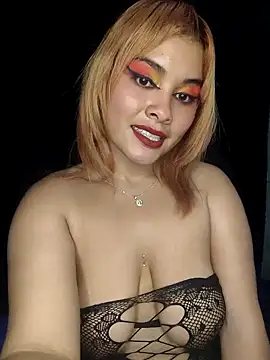 Snapshot of zoe_love18 chatting on 17, 2, 2026 zoe love18 online show from 17, 2, 2026