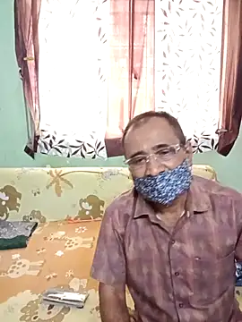 Snapshot of HoneyHush chatting on 6, 2, 2026 HoneyHush online show from 6, 2, 2026