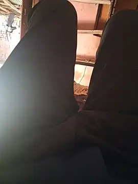 hot---boy1 online show from 6, 4, 2026