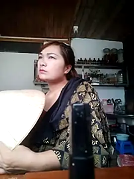 cute-hiphop online show from 25, 6, 2026