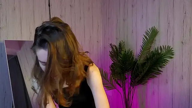 Snapshot of KristineValbuena chatting on 24, 2, 2026 KristineValbuena online show from 24, 2, 2026