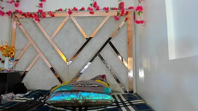 Geminis    online show from 13, 4, 2026