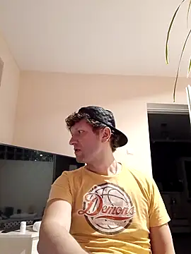 adamchatsforfun online show from 29, 3, 2026