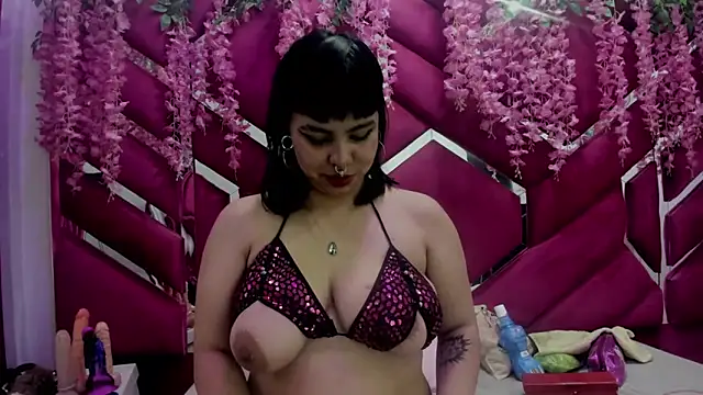 Snapshot of vanesa_bobs chatting on 1, 5, 2026 vanesa bobs online show from 1, 5, 2026