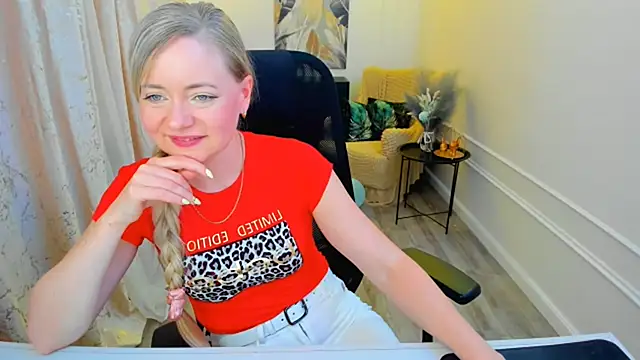 Snapshot of CharlotteKerti chatting on 3, 6, 2026 CharlotteKerti online show from 3, 6, 2026
