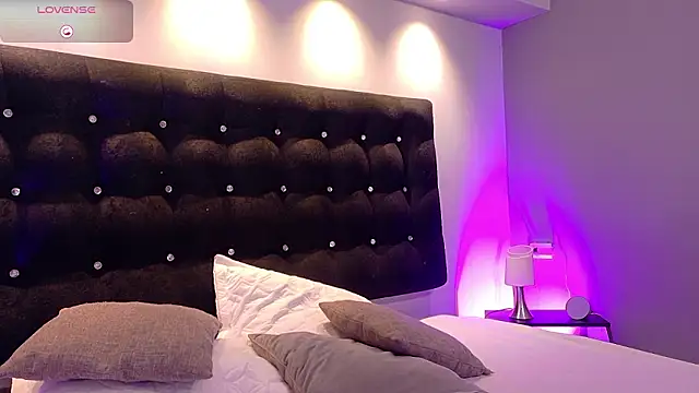 Aitana Oliveira online show from 19, 2, 2026