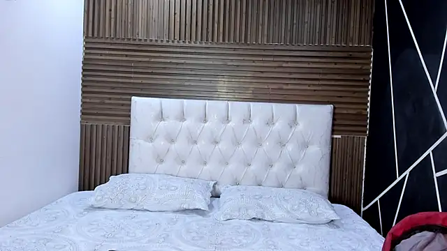 shaden  online show from 11, 4, 2026