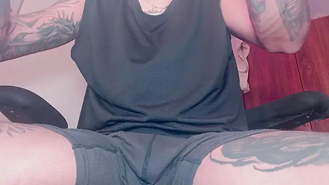 Snapshot of theskateboy chatting on 22, 7, 2026 theskateboy online show from 22, 7, 2026
