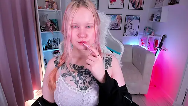 AnnieVibe online show from 6, 4, 2026