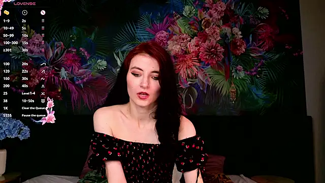 NicoleLuxe online show from 20, 5, 2026