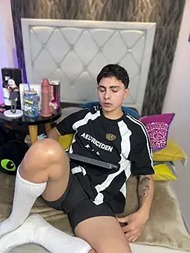 Samu Hott online show from 7, 2, 2026