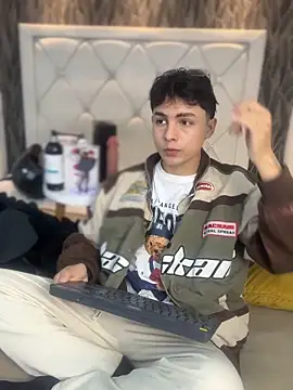 Samu Hott online show from 28, 3, 2026