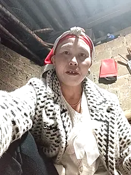 Snapshot of lena-cute chatting on 16, 2, 2026 lena-cute online show from 16, 2, 2026