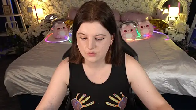 Snapshot of KristiFoxy chatting on 12, 5, 2026 KristiFoxy online show from 12, 5, 2026