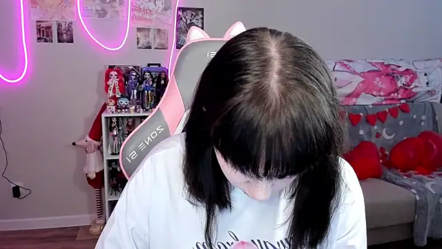 Snapshot of MollysLand chatting on 15, 2, 2026 MollysLand online show from 15, 2, 2026