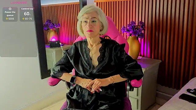 miss monserrate01 online show from 19, 5, 2026