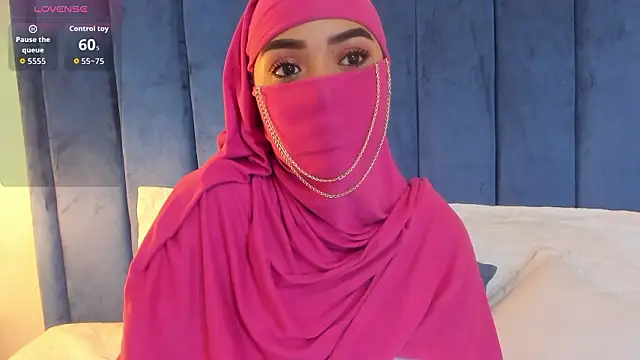 fatimarab   online show from 11, 2, 2026