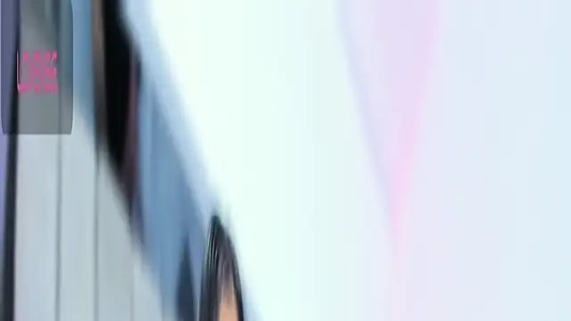 NikkiKros online show from 8, 4, 2026