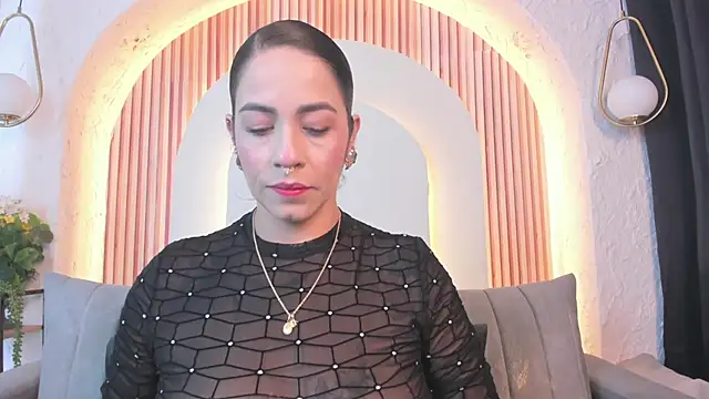 violet scott  online show from 27, 6, 2026