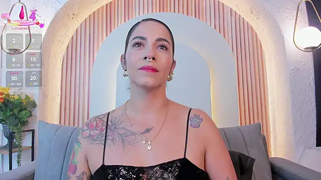 violet scott  online show from 17, 7, 2026