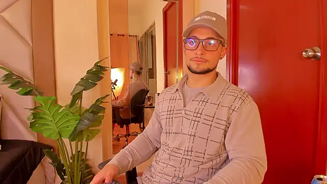 valenssio moretti online show from 12, 3, 2026