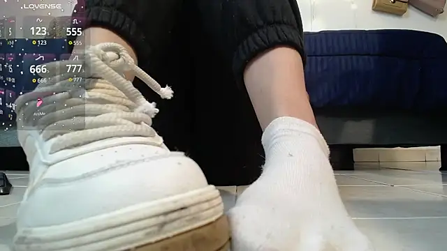 Sharma Amayra online show from 16, 4, 2026