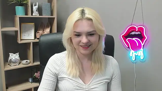 SweetLilyxo online show from 28, 2, 2026