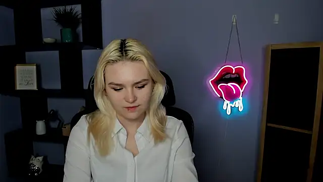 SweetLilyxo online show from 2, 3, 2026