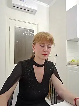 LanaBananaa  online show from 9, 4, 2026