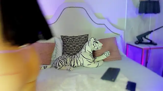 niicole garner online show from 24, 2, 2026