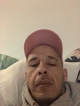 Snapshot of creativeX chatting on 5, 2, 2026 creativeX online show from 5, 2, 2026