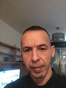 Snapshot of creativeX chatting on 8, 2, 2026 creativeX online show from 8, 2, 2026