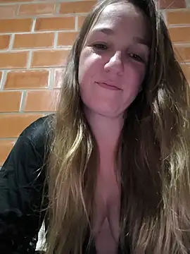 Snapshot of Loirinha_surf chatting on 4, 3, 2026 Loirinha surf online show from 4, 3, 2026