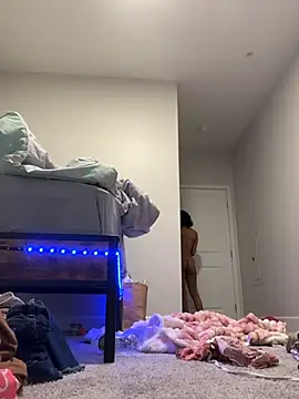 sexxyyna online show from 25, 3, 2026