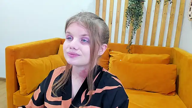 Snapshot of ChloeHalses chatting on 19, 6, 2026 ChloeHalses online show from 19, 6, 2026