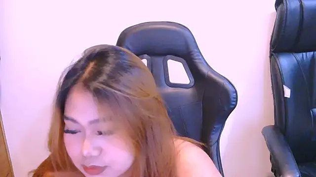 Snapshot of vien_pussy69 chatting on 14, 2, 2026 vien pussy69 online show from 14, 2, 2026