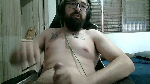 Redlovecouple online show from 1, 3, 2026