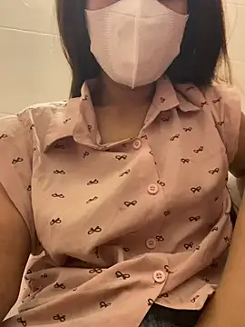 Snapshot of Miu_Xinh chatting on 2, 5, 2026 Miu Xinh online show from 2, 5, 2026