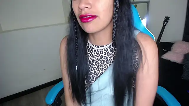 Julieta Parker online show from 18, 3, 2026