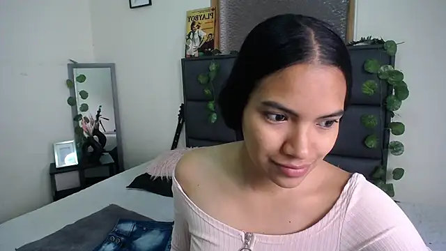 Julieta Parker online show from 26, 3, 2026