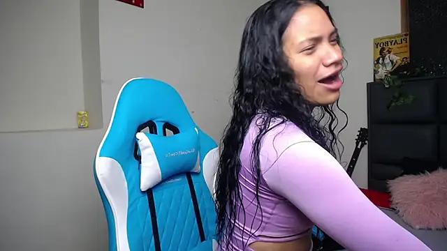 Julieta Parker online show from 10, 4, 2026