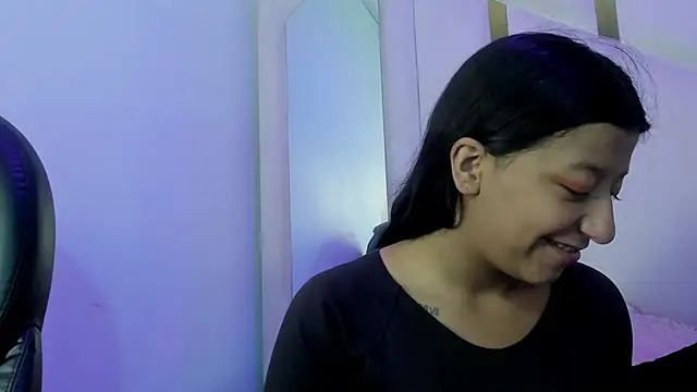 Snapshot of Vaneline2 chatting on 22, 4, 2026 Vaneline2 online show from 22, 4, 2026