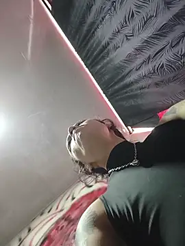 CharlotteKravizz online show from 27, 2, 2026