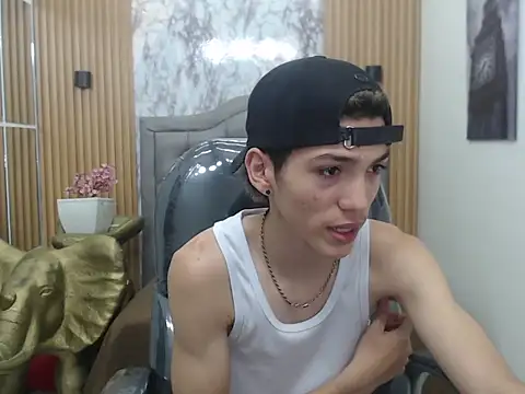 Asher costa online show from 19, 4, 2026