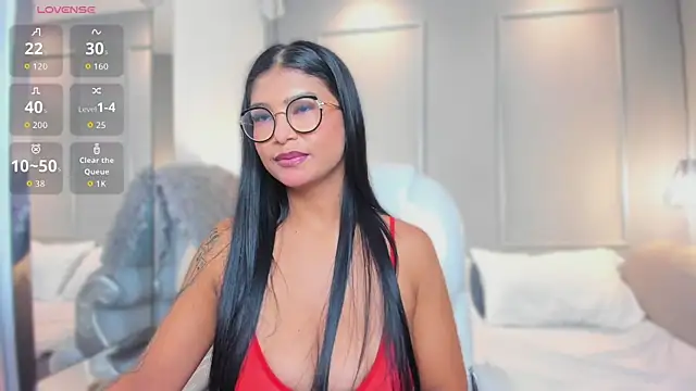 MiaSmit  online show from 28, 2, 2026